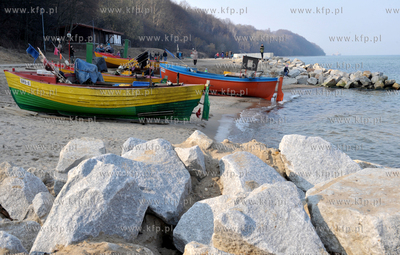 Gdynia Oksywie Kutry rybackie na plazy w Oksywiu 28.03.2016...