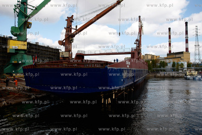 Gdansk. Stocznia Polnocna. Wodowanie dwustronnego ...