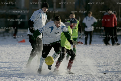 Boisko Zespolu Szkol Ogolnoksztalcacych nr 8 przy ul....