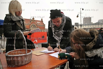 Symboliczne pozegnanie antresoli, ktora znajduje sie...