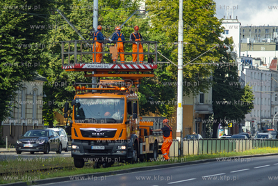 Naprawa sieci tramwajowej we Wrzeszczu na ul. Grunwaldzkiej....