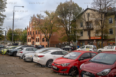 Orunia. Okolice ul. Gościnnej i Rynku Oruńskiego....