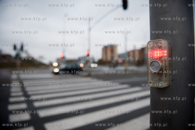 Gdansk. Chelm. Przejscie dla pieszych przy skrzyzowaniu...