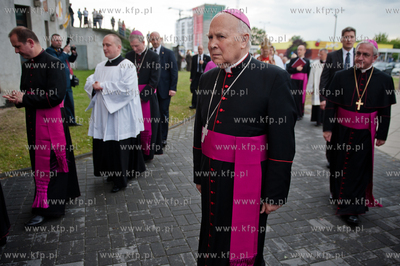 Gdansk. Kosciol p.w. Opatrznosci Bozej. Wizyta watykanskiego...