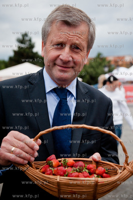 Gdansk. Targ Weglowy. Inauguracja kampanii promujacej...