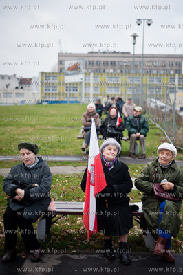 Gdansk. Marsz sympatykow Prawa i Sprawiedliwosci oraz...