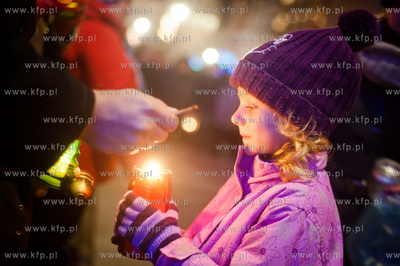 Gdansk. Dlugi Targ. Zuchy i harcerze Choragwi Gdanskiej...