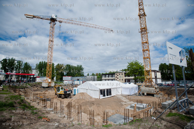 Gdynia. Uroczystosc podpisania aktu erekcyjnego i wmurowanie...