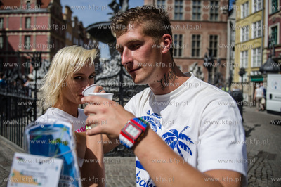 Gdansk. Dlugi Targ. Akcja pt. Szanowna Pani, Szanowny...
