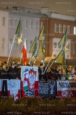 Gdynia. Obchody 45. rocznicy Grudnia '70. Apel poleglych...