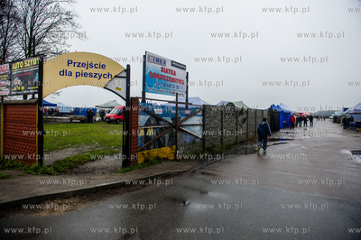 Gielda samochodowa w Pruszczu Gdanskim. Jedno z
najwiekszych...