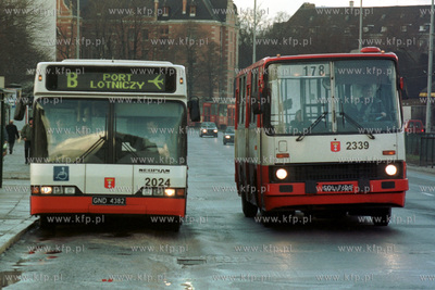   Komunikacja miejska w Gdansku, autobusy neoplan i...