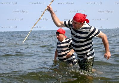 Ekipa filmowa serialu Swieta Wojna (TVP2) realizuje...