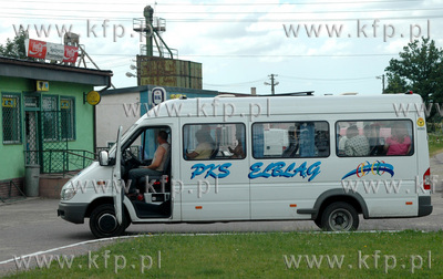 Gmina Wilczeta pod Elblagiem. Nz. bus PKS  14.07.2006...