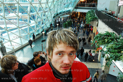 Szymon Kolodziejczyk rezyser i scenarzysta filmow off-owych...