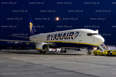 Gdansk, Rebiechowo Nz. Boeing 737-8AS Linii Ryanair...