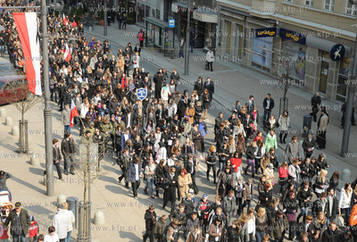 Gdynia. Uroczystosci z okazji 70 rocznicy zbrodni katynskiej....