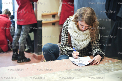 Casting do komercyjnego telewizyjnego programu stacji...