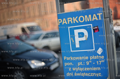 Z powodu nieskich temperatur parkometry umieszczone...
