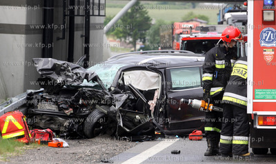 W wypadku samochodowym na obwodnicy Chojnic zginal...