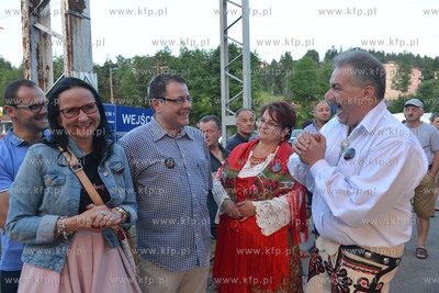 Uroczyste rozswietlenie neonu na dworcu PKP Zakopane....
