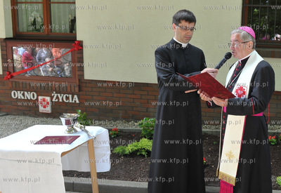 Uroczyste otywarcie Okna Zycia w budynku Domu Hospicyjnego...