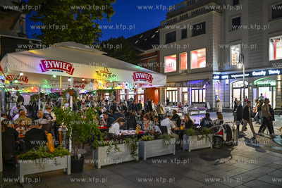 Sopot. Plac Przyjaciół Sopotu po rewitalizacji. Na...