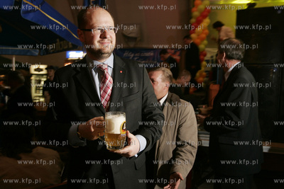 W Gdansku rozpoczal sie II miedzynarodowy Festiwal...