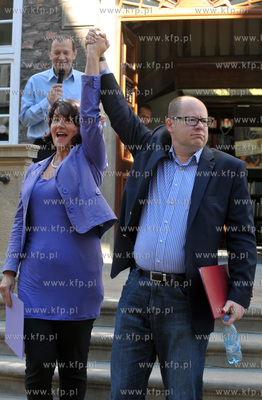 Gdansk. Ul. Mariacka 42. Filia Wojewodzkiej i Miejskiej...