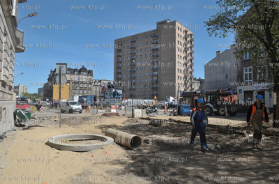Gdansk. Dolne Miasto. Remont i przebudowa ulicy Lakowej....