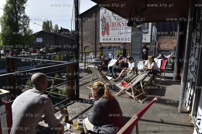 Teren byłej Stoczni Gdańskiej. 100cznia to kulturalno-gastronomiczne...