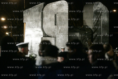 Gdynia. Pomnik Ofiar Grudnia 1970. Obchody rocznicowe...