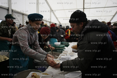 Gdansk Targ Weglowy. Wigilia dla ubogich i potrzebujacych.
24.12.2009
fot....