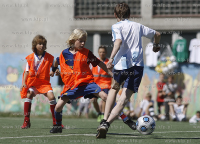 Boisko Zespolu Szkol Ogolnoksztalcacych nr 8 przy ul....
