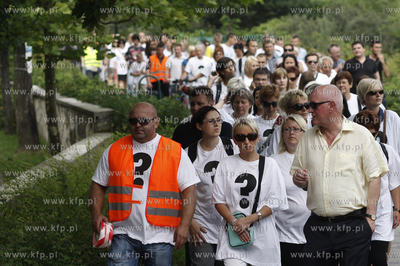Marsz dla Iwony. Ok. 200 osob przemaszerowało z Sopotu...