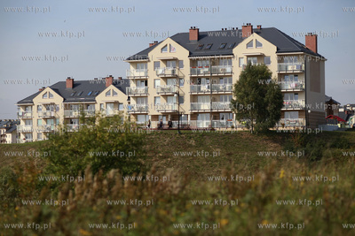 Uroczyste przekazanie do użytku 125 mieszkań wybudowanych...