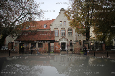 Sopot. Budynek sadu rejonowego przy ul 1 Maja.
26.10.2011
fot....