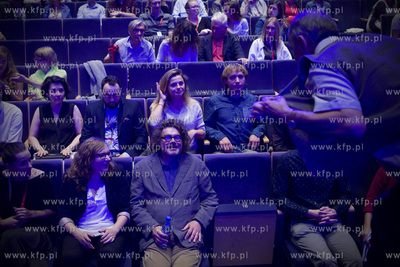 Gdynia. Festiwal Filmowy w Gdyni. Nz. ekipa twórców...