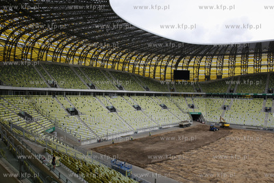 Wymiana murawy na Stadion Energa Gdańsk.
18.07.2016
fot....