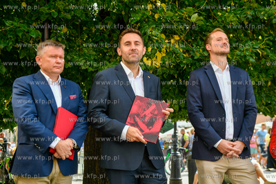 Gdańsk. Przedproża Dworu Artusa. Prawykonanie utworu...