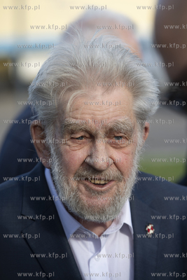 Konferencja zorganizowana przez Jacka Kurskiego oraz...