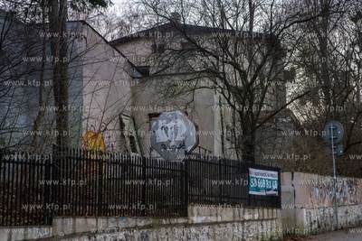 Teren przy ul. Orłowskiej 13-15 w Gdyni,  na ktorym...