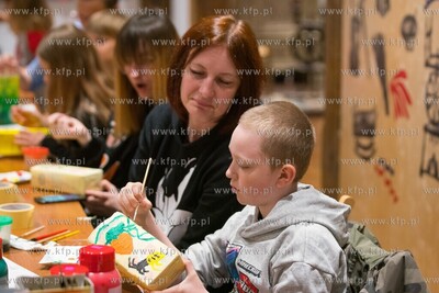Gdańsk.  Park Oliwski.  Niedziela w Parku.  Nz.  Warsztaty...