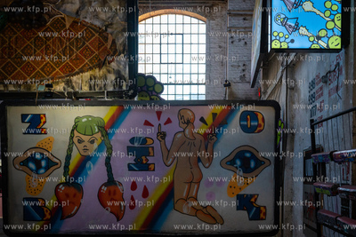 Gdańsk Stocznia, ul. Popiełuszki 5. Nz. Galeria Layup...