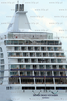 Wycieczkowiec Seven Seas Voyager jest drugim najwiekszym...