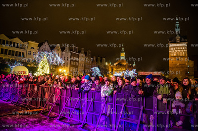 Zabawa sylwestrowa na Targu Weglowym w Gdansku. Koncert...