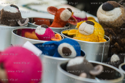 Gdansk. Dlugi Targ. DoMINIk designe - towarzyszacy...