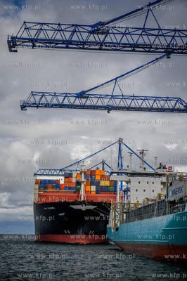 Gdansk. Terminal kontenerowy DCT. Kolejne zawiniecie...