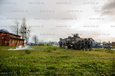 Gdansk. Teren przy Sali BHP. Obchody jubileuszu 15-lecia...