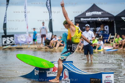 Gdańsk. Plaża Jelitkowo. Zawody Dakine Polish Skimboarding...